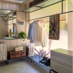 Meet your Posher, Clarissa c